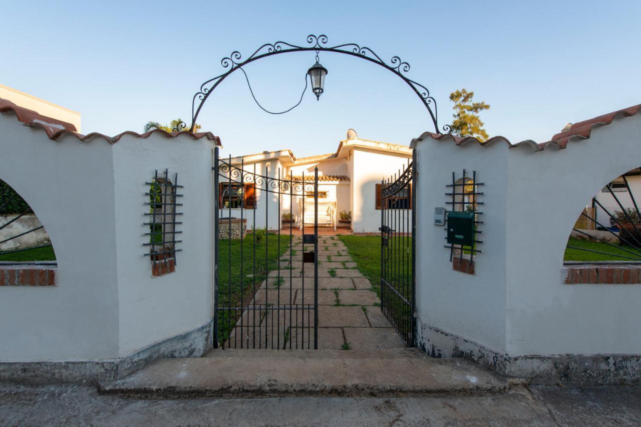 Villa Mary Fontane Bianche Exterior photo